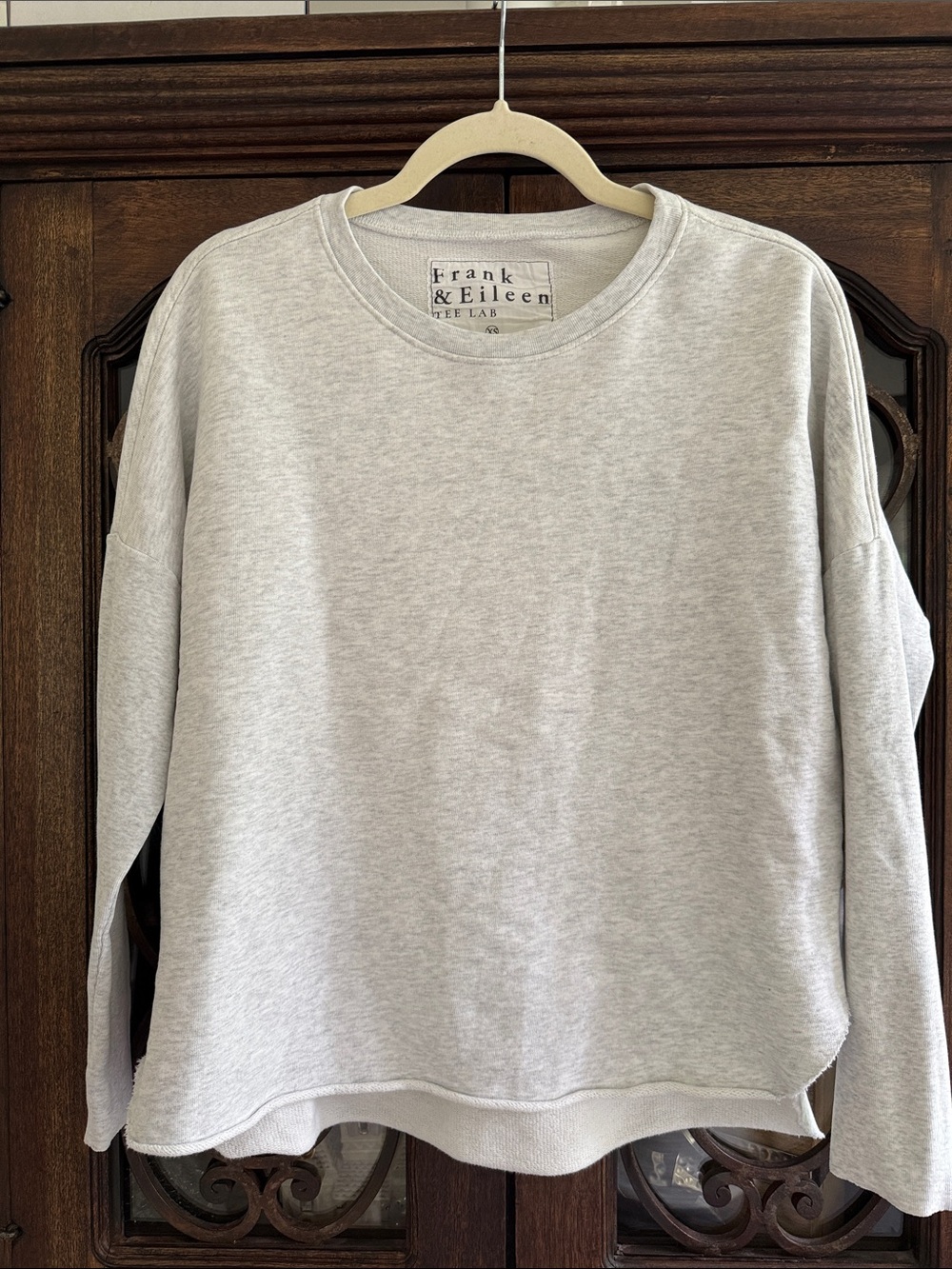 Frank & Eileen Long Sleeve Capelet